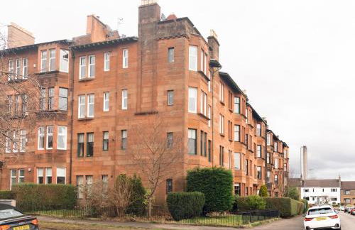 Beautiful, traditional 2 bed flat w free parking - Pass the Keys - Photo 49