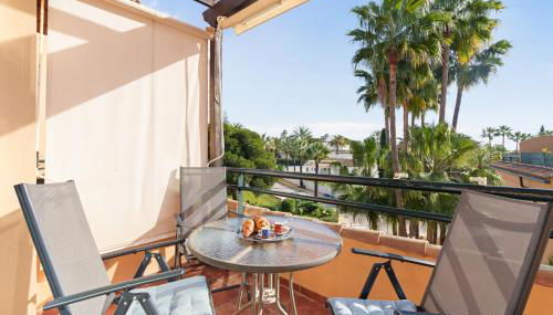 Apartment close to the sea in Las Chapas - Photo 2