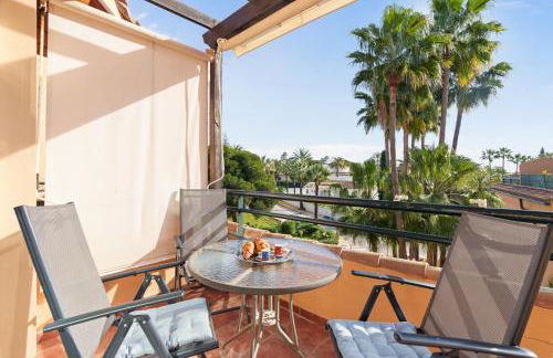 Apartment close to the sea in Las Chapas - Photo 2