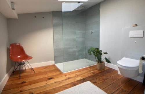 Helle Dachgeschosswohnung mit großer Südterrasse - Foto 27