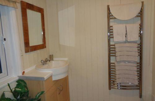 Log Cabin, Conveniently Situated halfway between Stratford and Warwick - Foto 8