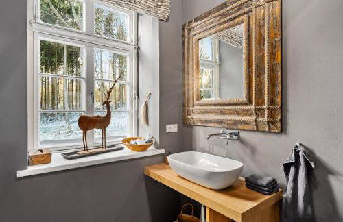 GUT KLETKAMP "Försterei" - Freistehendes Backsteinhaus mit 4 Schlafzimmern ruhig am Waldrand gelegen I Kamin I Garten & Terrasse I 15 Min zur Ostsee I 3 Bäder I Küche I Parkplatz I WLAN - Foto 12