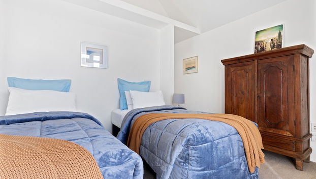 CBD Spacious 3 Storey Terrace House - Foto 3, Habitación