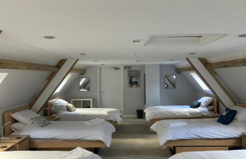 Tyn-Y-Berth Sleeps 27 luxury group accommodation - Photo 34