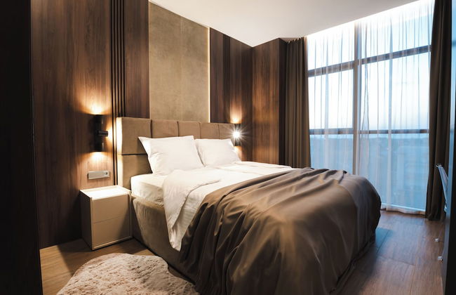 DISTRICT boutique - Photo 20