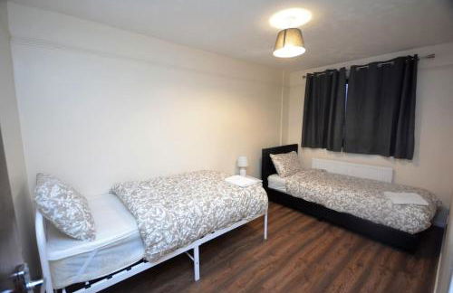 Spacious 3 Bedroom House in Beckton London - Foto 18