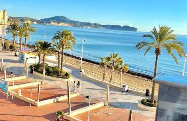 Relax e impresionantes vistas en apto1a línea - Foto 1