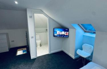 Modern 2 bedroom House With Loft Conversion - Foto 20