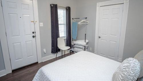 Remodeled Historic 1BR 1BA House Near Downtown - Foto 5