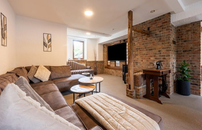 Grosse Gruppenunterkunft im Nationalpark Eifel mit Bar und Terrasse - Foto 31