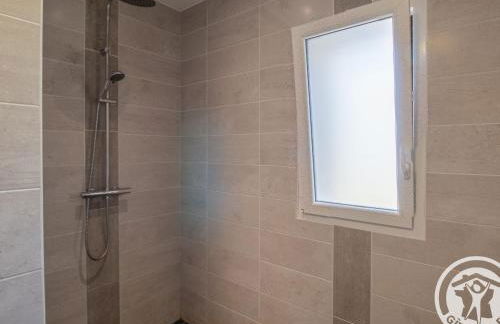 Gîte Moderne et Confortable Proche Cholet, Nantes et Puy du Fou, avec Terrasse et Près d'un Étang - FR-1-622-43 - Photo 15