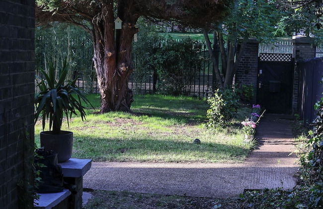 Cozy 4-bed Cottage Garden Walk to River Thames - Foto 14