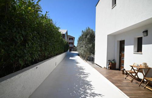 Villa Suncica with Heated Pool, Jacuzzi and Bikes near Zadar - Foto 57