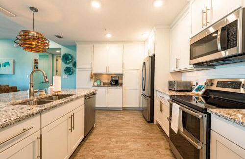 Bungalow at Margaritaville! Less than 1 Mile to AMI! - Foto 22