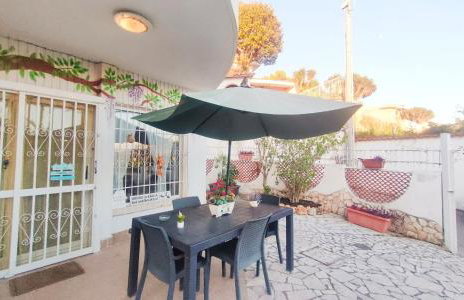 Amorevole villa con terrazza e doccia esterna - Foto 27