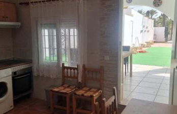 SE ALQUILA CHALET CON PISCINA Y YACUCCI - Foto 9