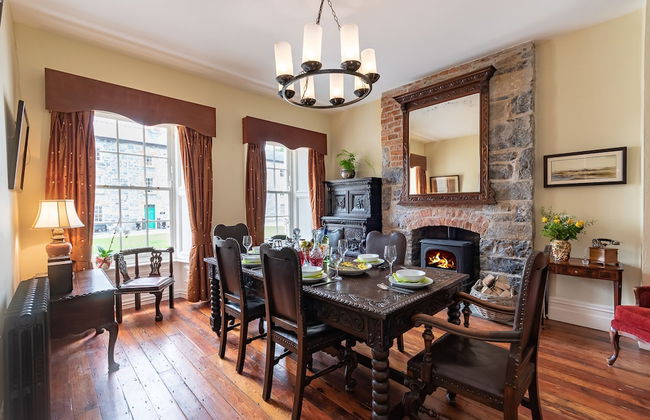 8 Bedroomed House Steeped in History - Photo 27