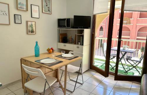 Studio 3 pers climatisé rénové, au calme, idéalement situé proche St Raphael-St Tropez, plage et commerces à pieds - Foto 13