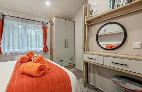 Astoria Lodge Smart Modern 2-Bedroom Holiday Lodge Milford on Sea - Photo 29