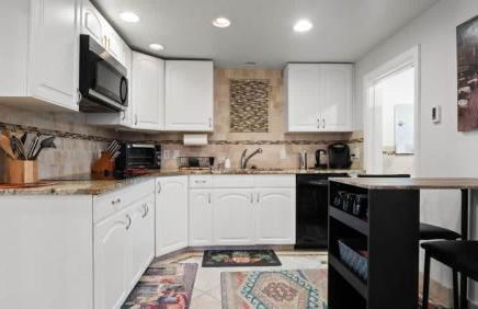 1880s Victorian Remodel - 1 2 block from downtown - Foto 5