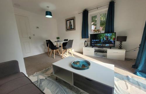 Kensington House- The Perfect home for contractor stays - Foto 2