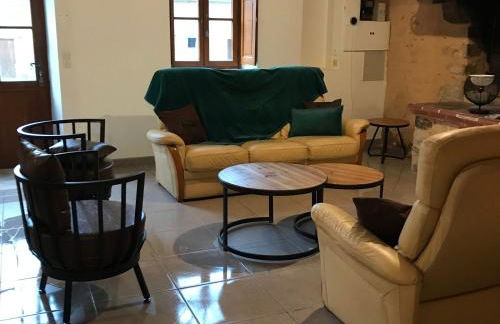 Gîte charmant près du circuit du Mans, 12 pers., 5 ch., rénové avec 3 sdb, nature et attractions proches - FR-1-410-342 - Foto 7