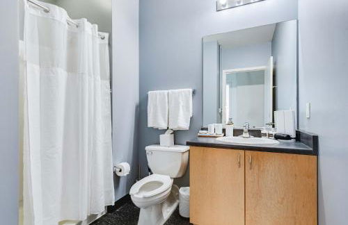 West Loop - City Views With In & Out Parking 5 - Foto 25