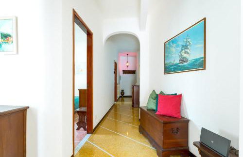 Santa Margherita Center - Steps from the Sea - AC - Foto 27