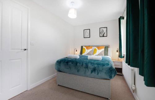 NEW! Stylish 2-Bed Home by Stay With Us, Ideal for Families, Sleeps 4! - Foto 43