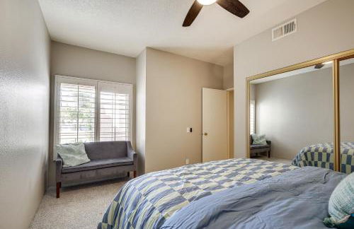 Patio and Pool Access Stunning Palm Desert Townhome - Foto 15