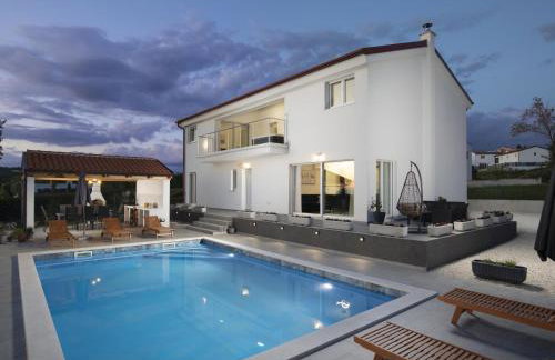 Holiday Home Villa Euphoria mit Pool- Sauna und Whirlpool by Interhome - Photo 1