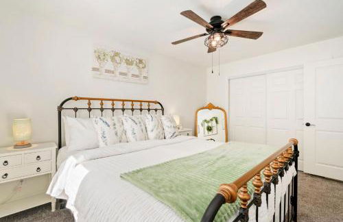 Windsor Farmhouse Family Fun, Yard and Fireplace - Foto 23