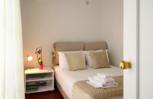 Luxury Villa with Pool, BBQ & Garden in Vouliagmeni - Foto 35