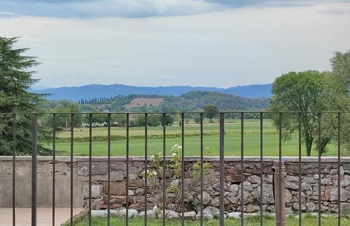 Incantevole vista dalle mura del castello. - Foto 59