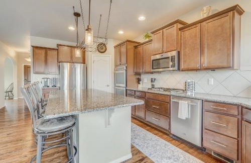 Mountain Breeze Villa w Mountain Views and Air Hockey - Foto 18