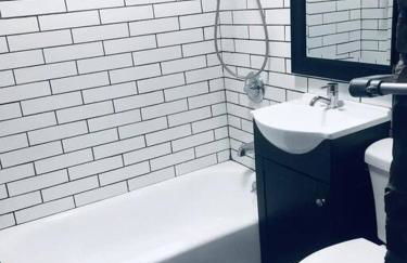 1850s historic Row House 7min train to NYC with private backyard - Foto 49