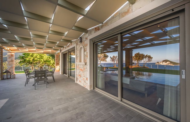 Artina Luxury Villa - Photo 46