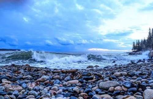 Oceanfront Crackling Cove Cottage Family firer pit slleeps 6 - Foto 2