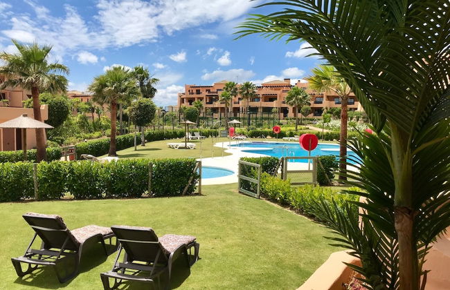 Casares Beach Golf Apartment With Private Garden and Pool Access - Foto 32