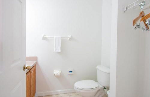 Berkley Lake Townhomes - Foto 51