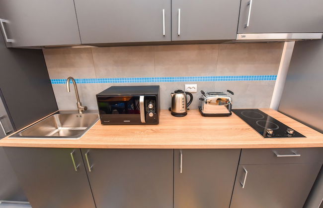 Parliament & River View Apartments - Photo 56