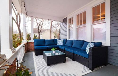 Roberson House Private Pool Walk to DT Sleeps 12 - Foto 21