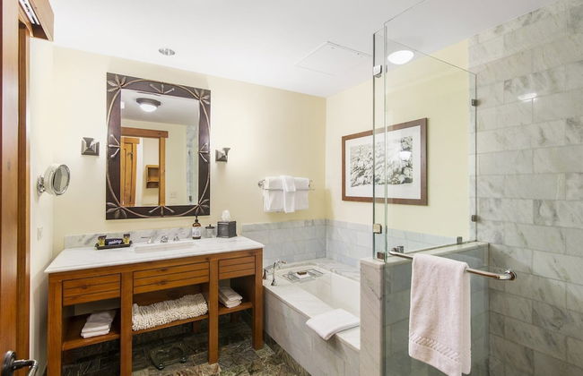 1325 Studio @ The Lodge at Spruce Peak - Photo 11