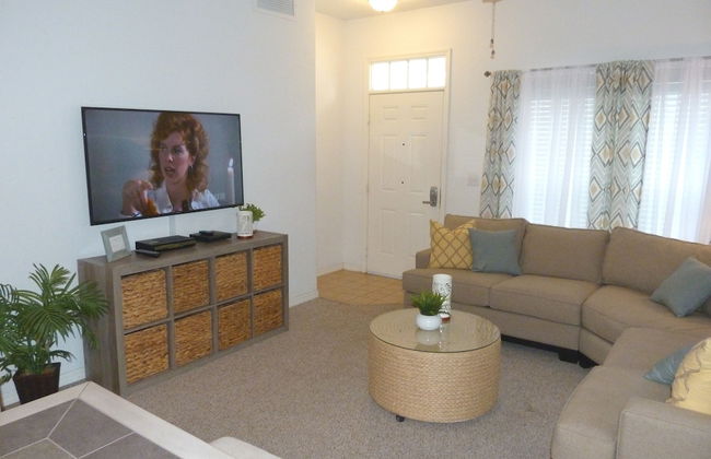 Near Theme Parks! Gorgeous 3 BR Town Home, Splash Park, Pool, Lake, And More! - Foto 19