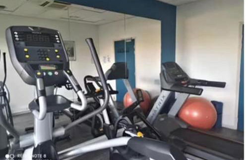 Studio Toulouse Aéroport - Piscine Sauna Fitness - Foto 23