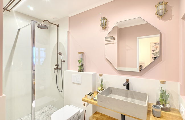 The Charming Luxembourg Garden - Photo 31