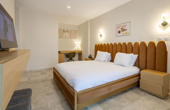 The Six Apparthotel - Foto 56