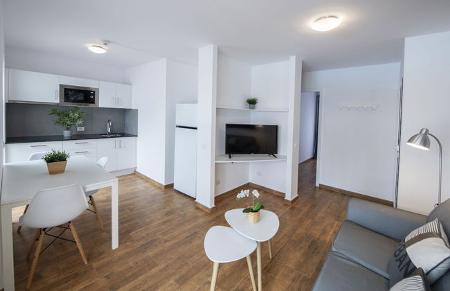 Apartamentos Los Rosales - Photo 33