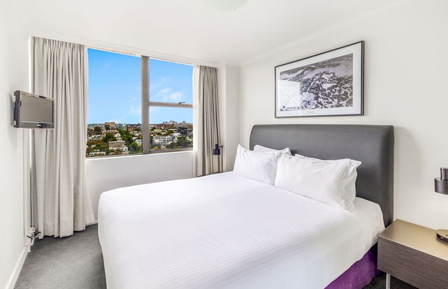 Oaks Sydney Hyde Park Suites - Photo 13