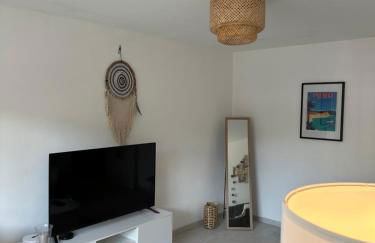 Spacieux studio à Golfe Juan 2 minutes des plages - Foto 10